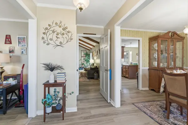 8073 Ridgewood Rd, Goodlettsville, TN 37072