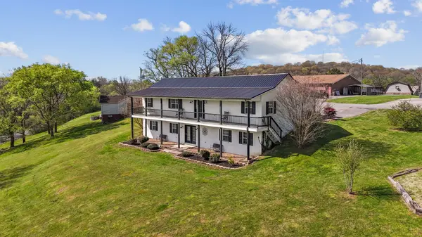 106 Edgehill Rd, Fayetteville, TN 37334