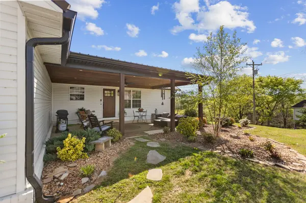 106 Edgehill Rd, Fayetteville, TN 37334