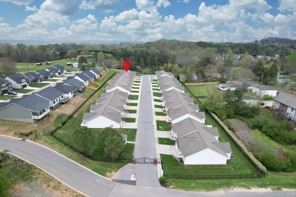1424 Niki Way #NE, Cleveland, TN 37312