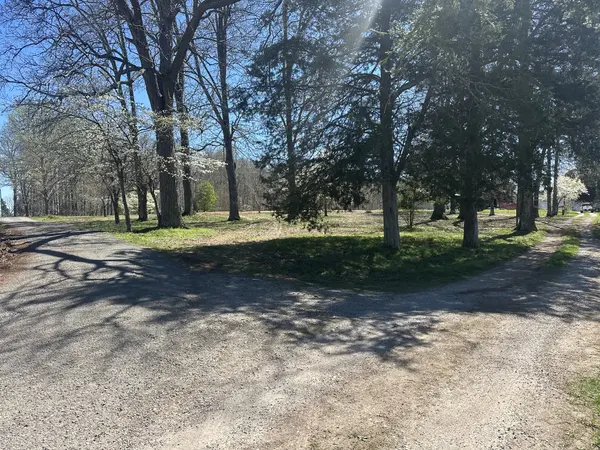 5149 Arnold Thomas Rd, Silver Point, TN 38582