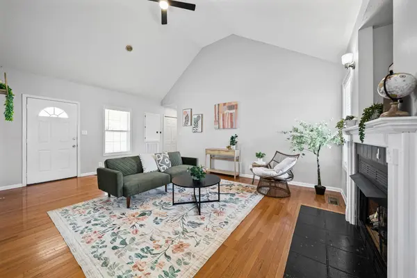 1165 Snoopy Dr, Clarksville, TN 37040