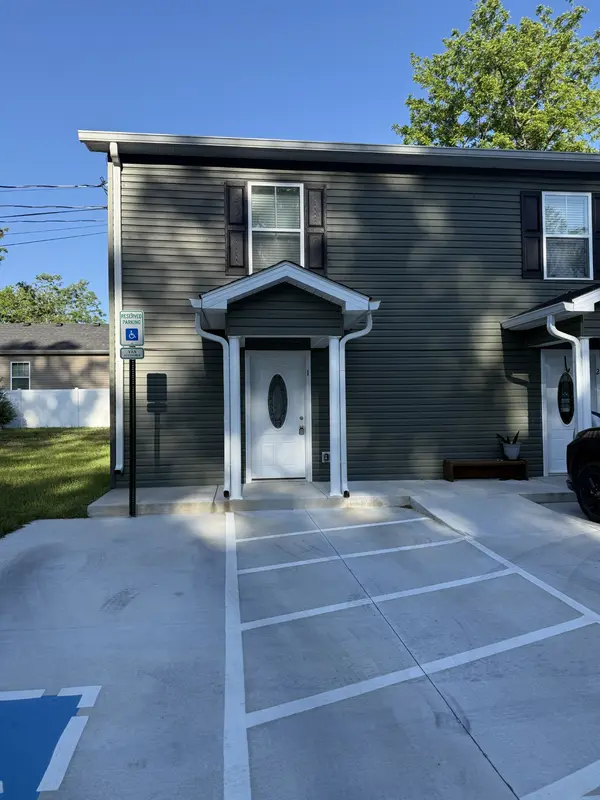 517 Weaver St #1, Tullahoma, TN 37388