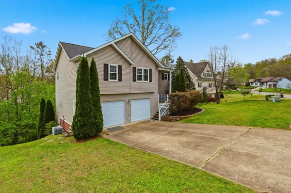 6708 White Tail Drive, Ooltewah, TN 37363