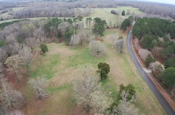 1486 Cedar Grove Rd, Big Sandy, TN 38221