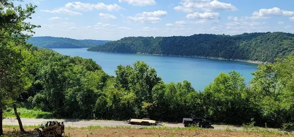 84 Harbor Pointe Drive, Silver Point, TN 38582