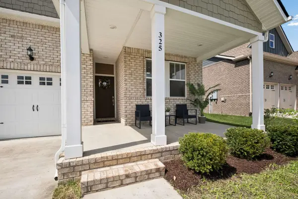 325 Gingerwood Ln, Hendersonville, TN 37075