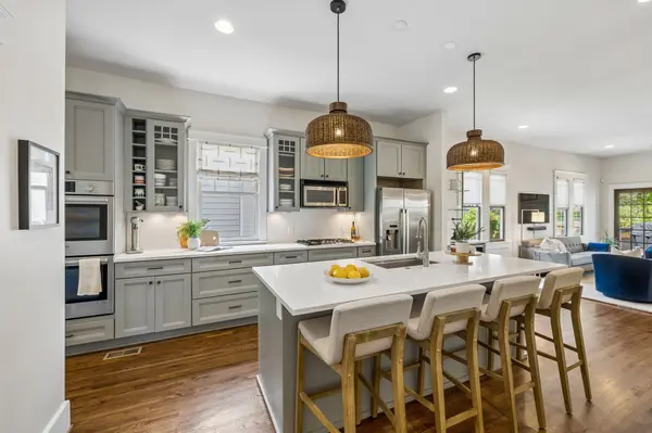3806 Central Ave, Nashville, TN 37205