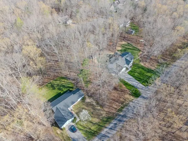 525 Telequat Dr, Crossville, TN 38572