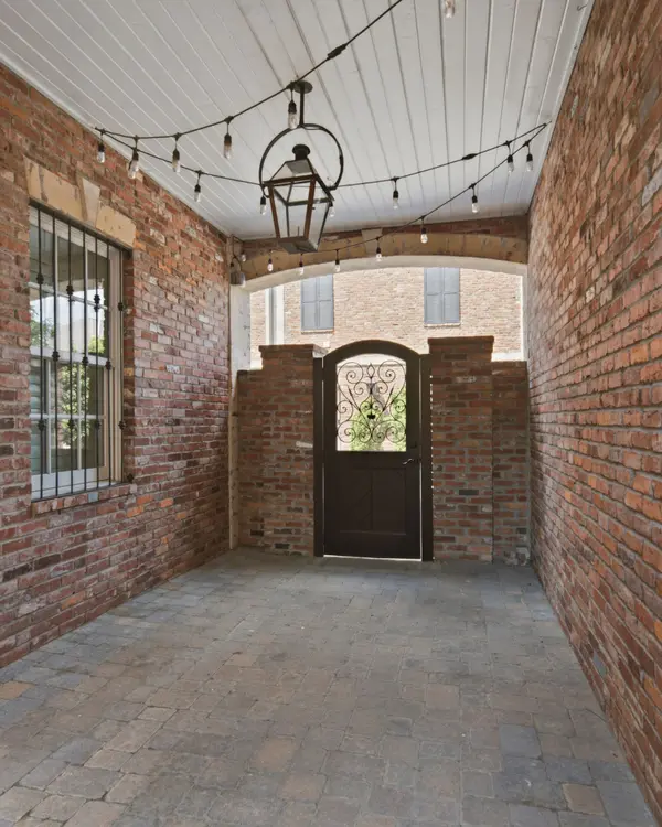 112 West End Close, Nashville, TN 37205