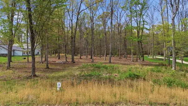 7 Peaceful Point, Dandridge, TN 37725