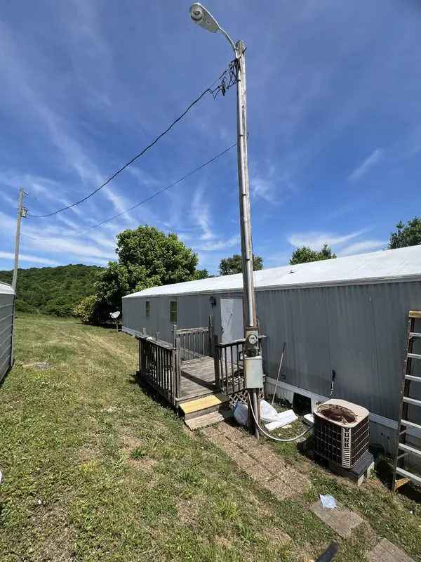 23 Preston Ln, Elmwood, TN 38560