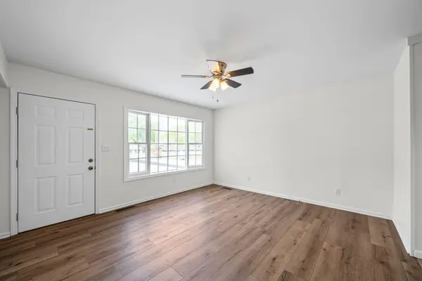206 Crest Dr, Hopkinsville, KY 42240