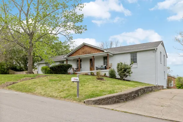 6334 Percy Dr, Nashville, TN 37205