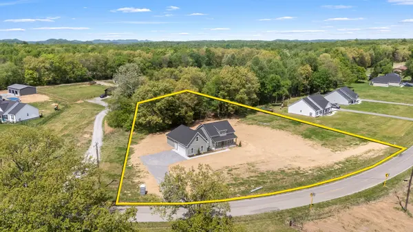 3776 Hollow Springs Rd, Bradyville, TN 37026