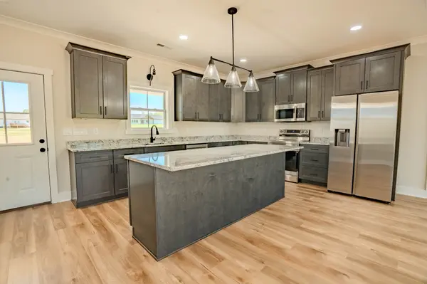 161 Bear Ln, Loretto, TN 38469