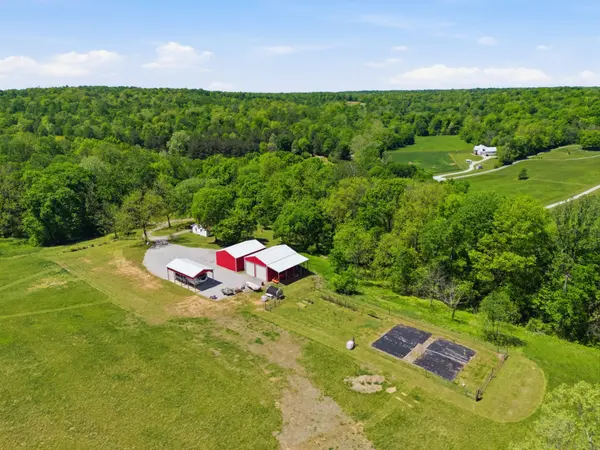 1550 Little Bartons Creek Rd, Cumberland Furnace, TN 37051