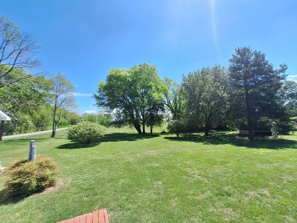 278 Staton Rd, Belvidere, TN 37306