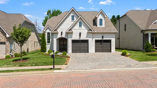 2119 White Poplar Ct, Murfreesboro, TN 37130