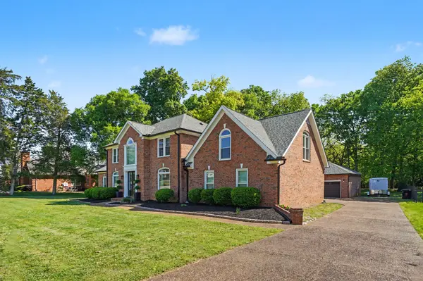 3022 Saint Johns Dr, Murfreesboro, TN 37129