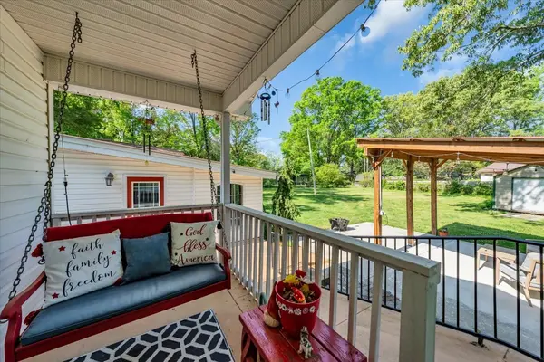 1006 Evins St, Manchester, TN 37355