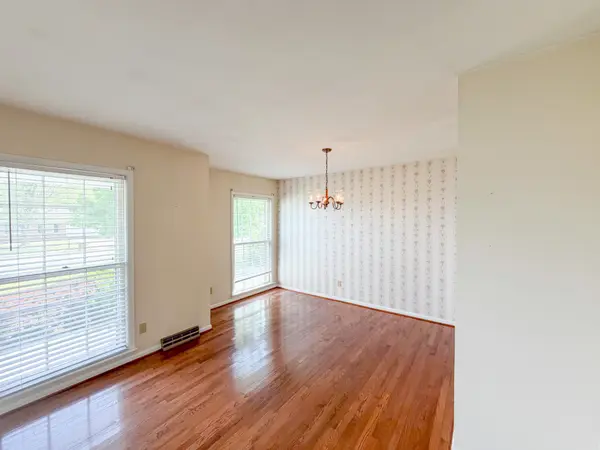 704 1st St, Lawrenceburg, TN 38464