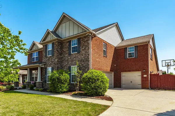 1006 Abberley Cir, Hendersonville, TN 37075