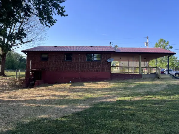 208 Cedar Ave, Linden, TN 37096