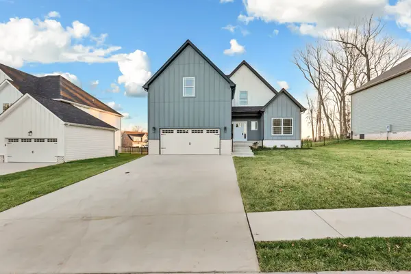 994 Alton Dr, Clarksville, TN 37043