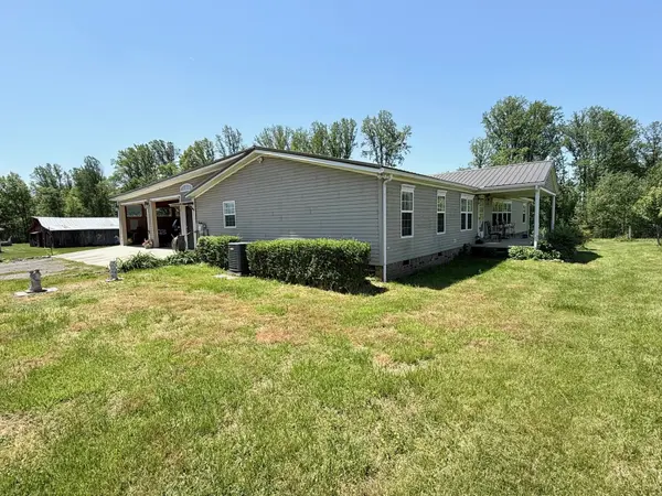 2364 Geedsville Rd,  Bradyville,  TN 37026