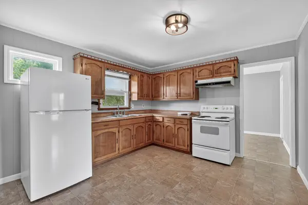 130 Circle Dr, Fayetteville, TN 37334