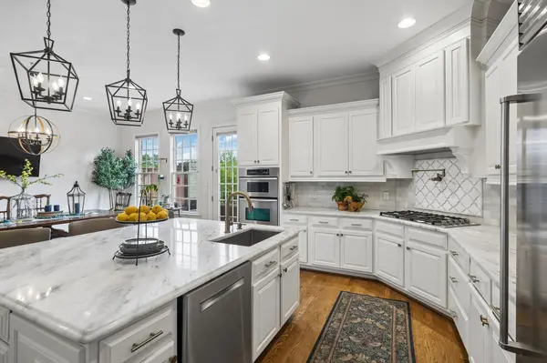 9511 Coronet Ln, Brentwood, TN 37027