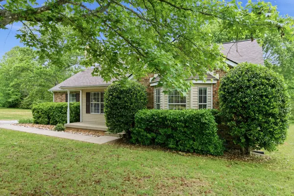 1019 Willowbank Dr #S, Ashland City, TN 37015