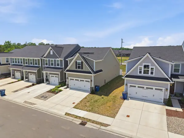 380 Camargue Ct, Smyrna, TN 37167