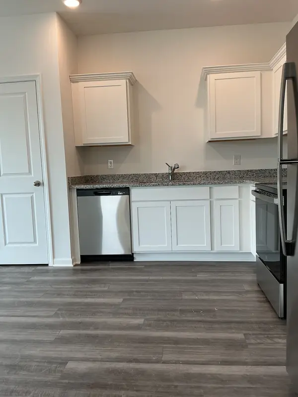 210 Darlington Drive, Dickson, TN 37055