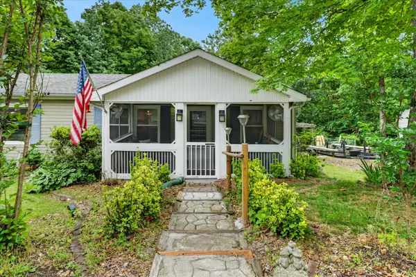 479 Leatherwood Lake Rd, Stewart, TN 37175