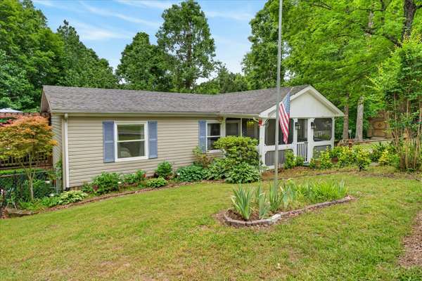 479 Leatherwood Lake Rd, Stewart, TN 37175