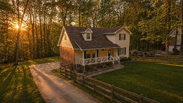 424 Tyler Ct,  Cottontown,  TN 37048