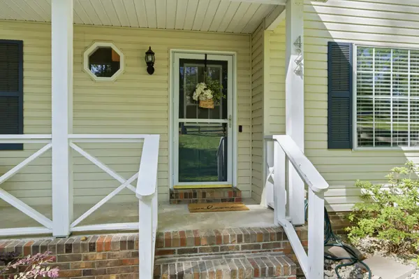 424 Tyler Ct, Cottontown, TN 37048