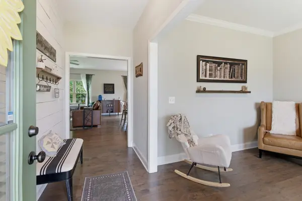 2004 Chapel Ct, Murfreesboro, TN 37128