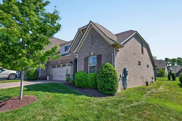 12 Vintage Ct, Lebanon, TN 37087
