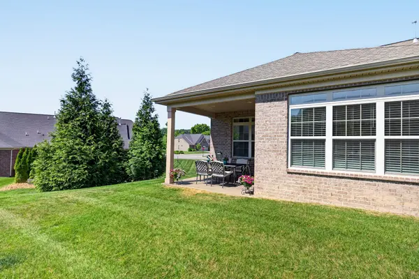12 Vintage Ct, Lebanon, TN 37087