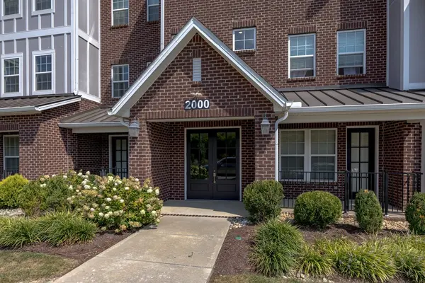 2000 Shadow Green Dr #H-203, Franklin, TN 37064