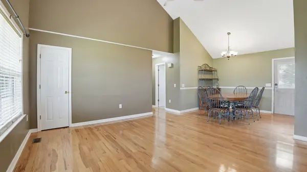 74 Dogwood Ct, Tullahoma, TN 37388