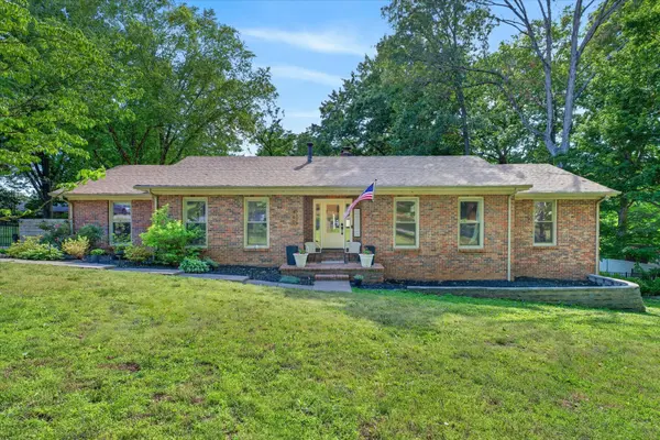 460 Rivermont Dr, Clarksville, TN 37043