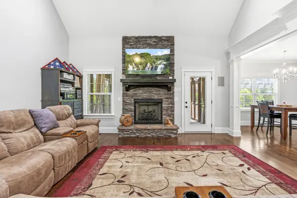 3328 Clovercroft Dr, Murfreesboro, TN 37130