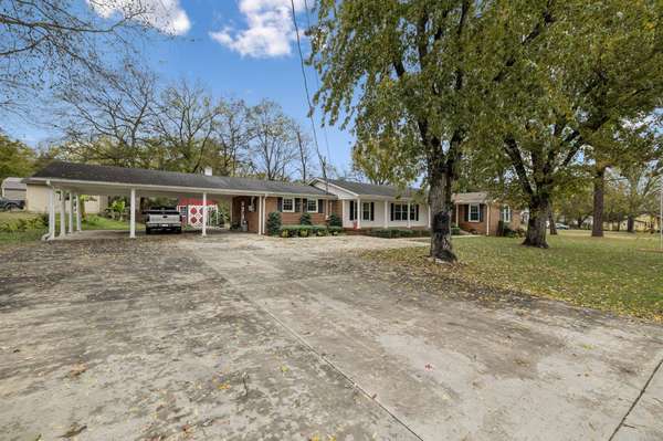 202 High St, Alexandria, TN 37012
