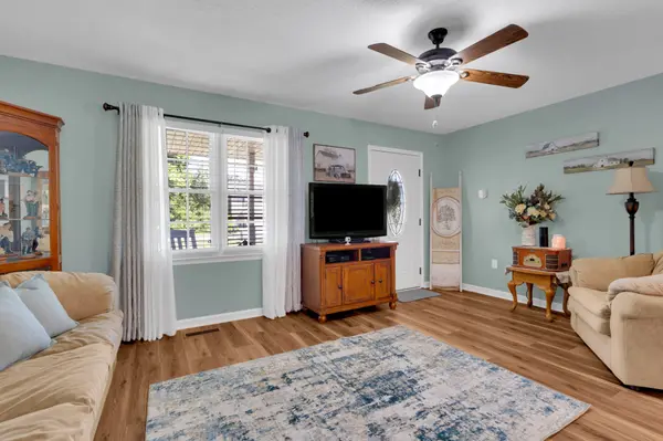 316 Davis St, Cowan, TN 37318