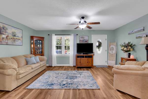 316 Davis St, Cowan, TN 37318
