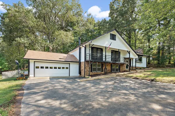 1627 W Grab Creek Rd, Dickson, TN 37055